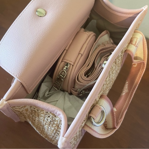 Steve Madden Pink BWebber Viral
TikTok Purse! - Picture 3 of 3